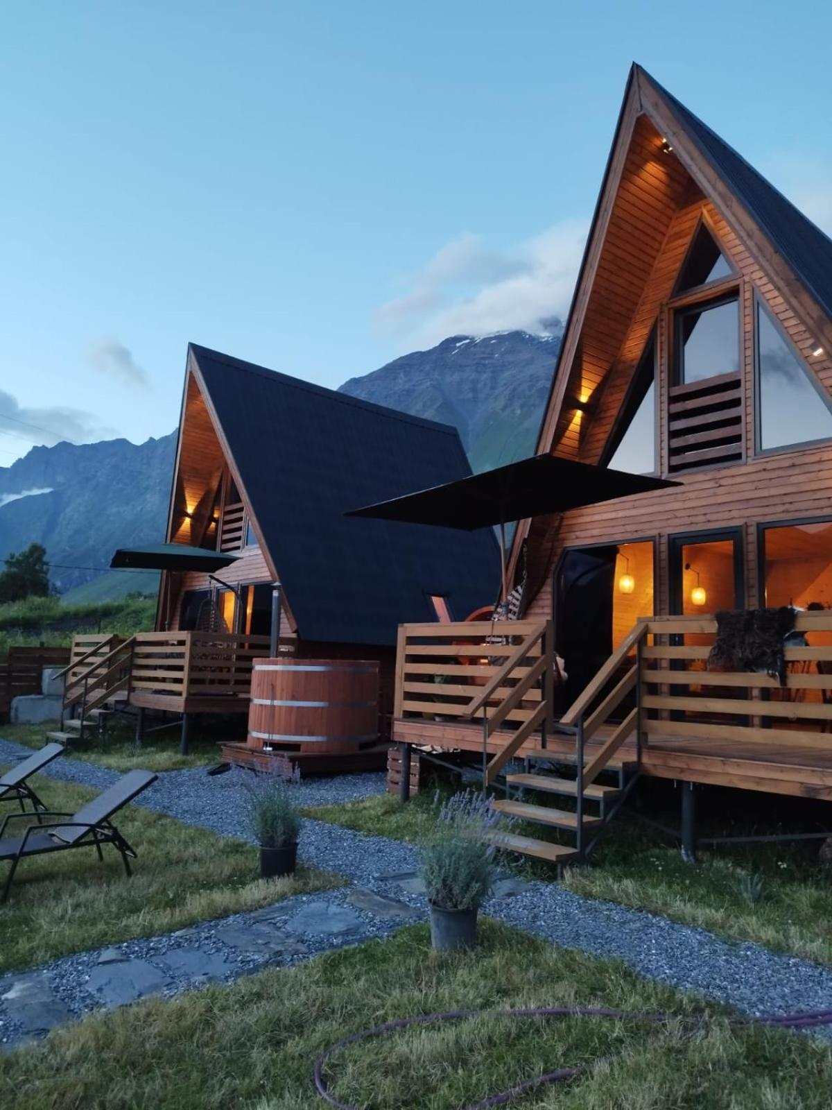 Kazbegi Spa Resort Cottages Eksteriør bilde