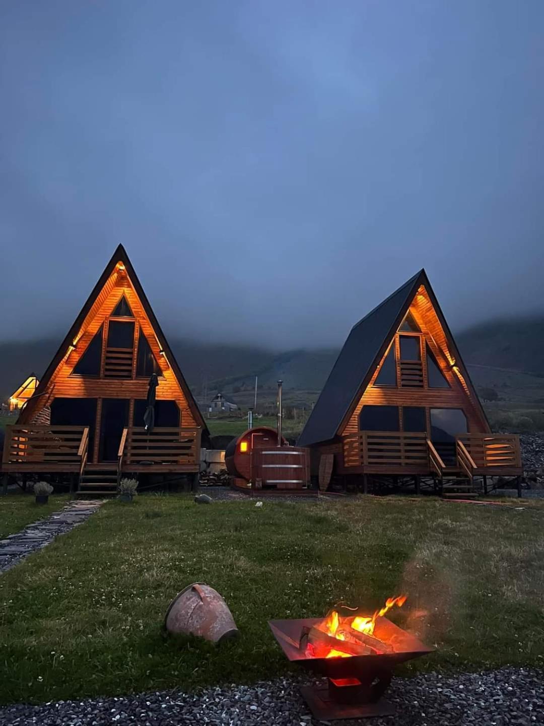 Kazbegi Spa Resort Cottages Eksteriør bilde
