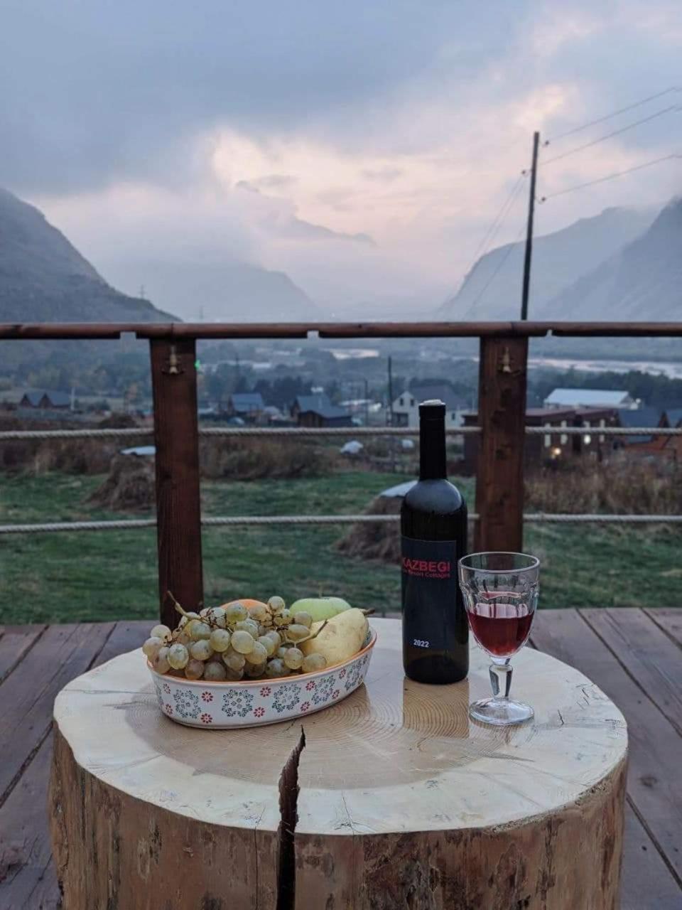 Kazbegi Spa Resort Cottages Eksteriør bilde