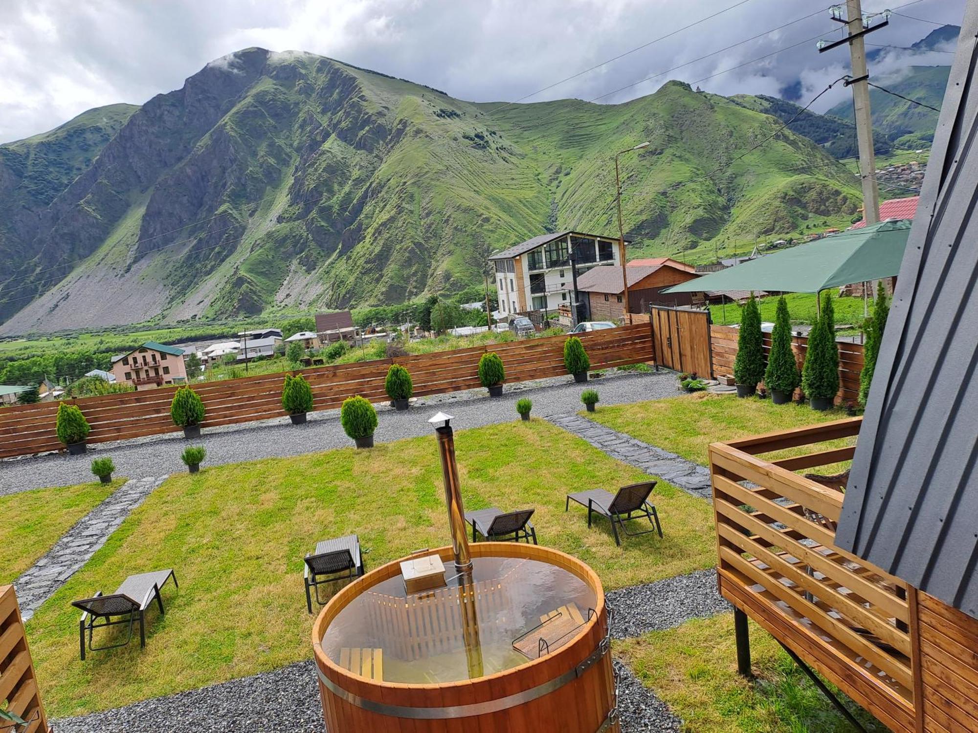 Kazbegi Spa Resort Cottages Eksteriør bilde