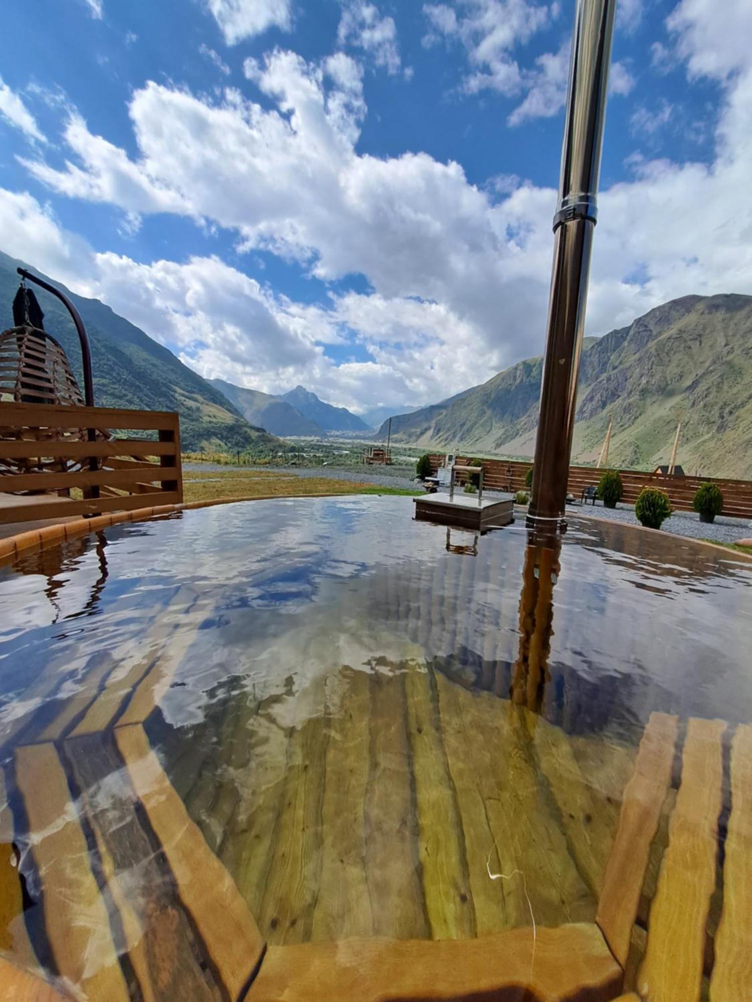 Kazbegi Spa Resort Cottages Eksteriør bilde