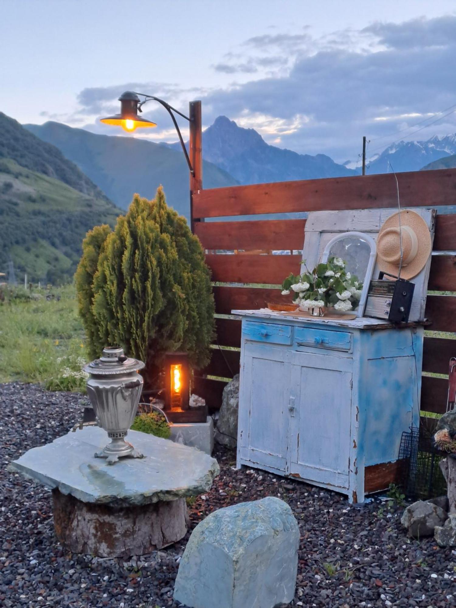 Kazbegi Spa Resort Cottages Eksteriør bilde